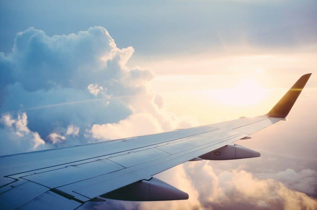 What Are the Symptoms of Jet Lag in Athletes? A Practical Guide for Athletes 2 aerial photography of airliner